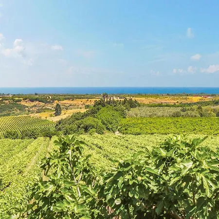 2 Bedroom Gorgeous In Сasa de vacaciones